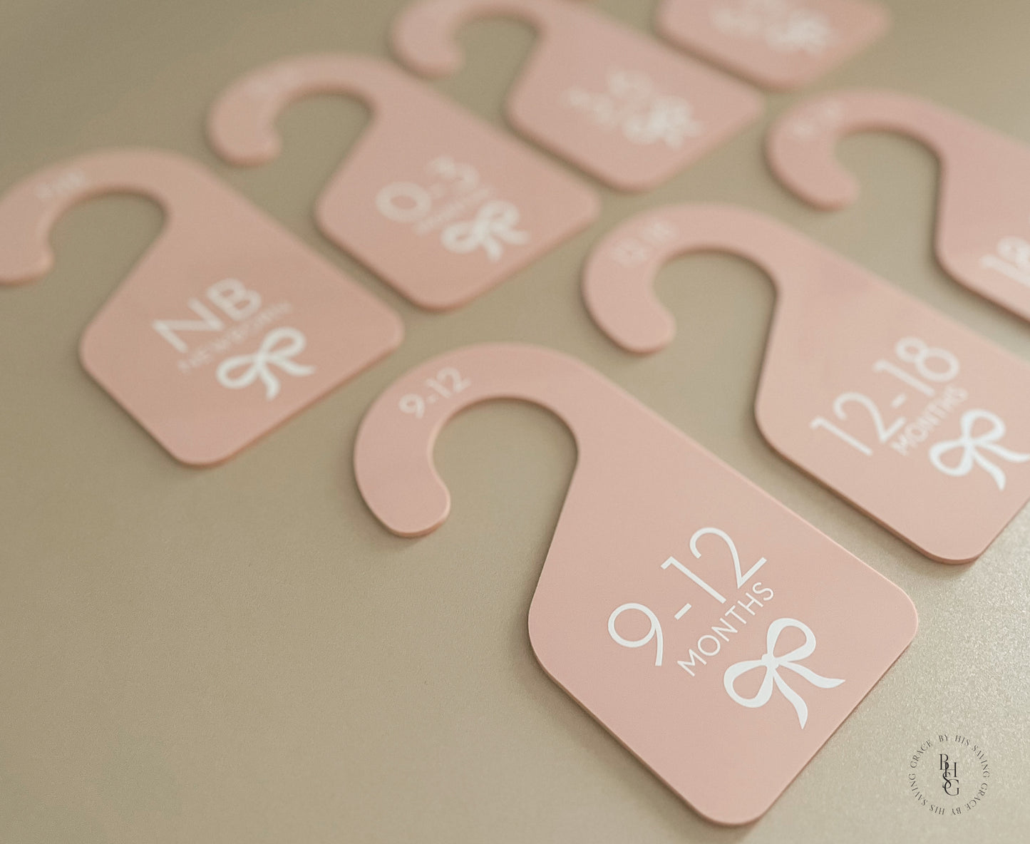 Acrylic Bow Baby Closet Dividers