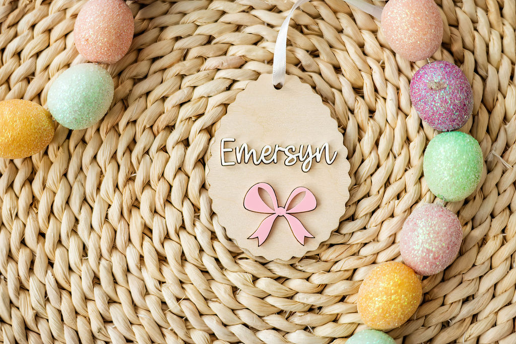 Scalloped Easter Egg with Bow Tag