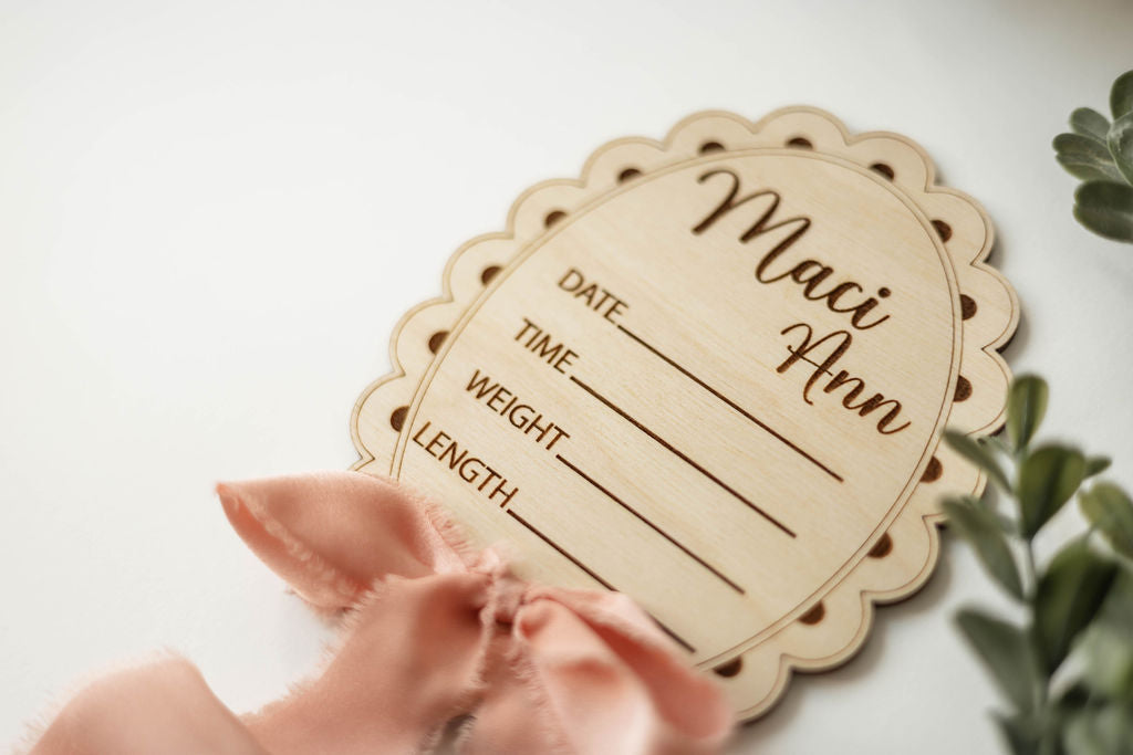 Wooden Scalloped Oval Birth Announcement Stat Sign & Nameplate With Bow