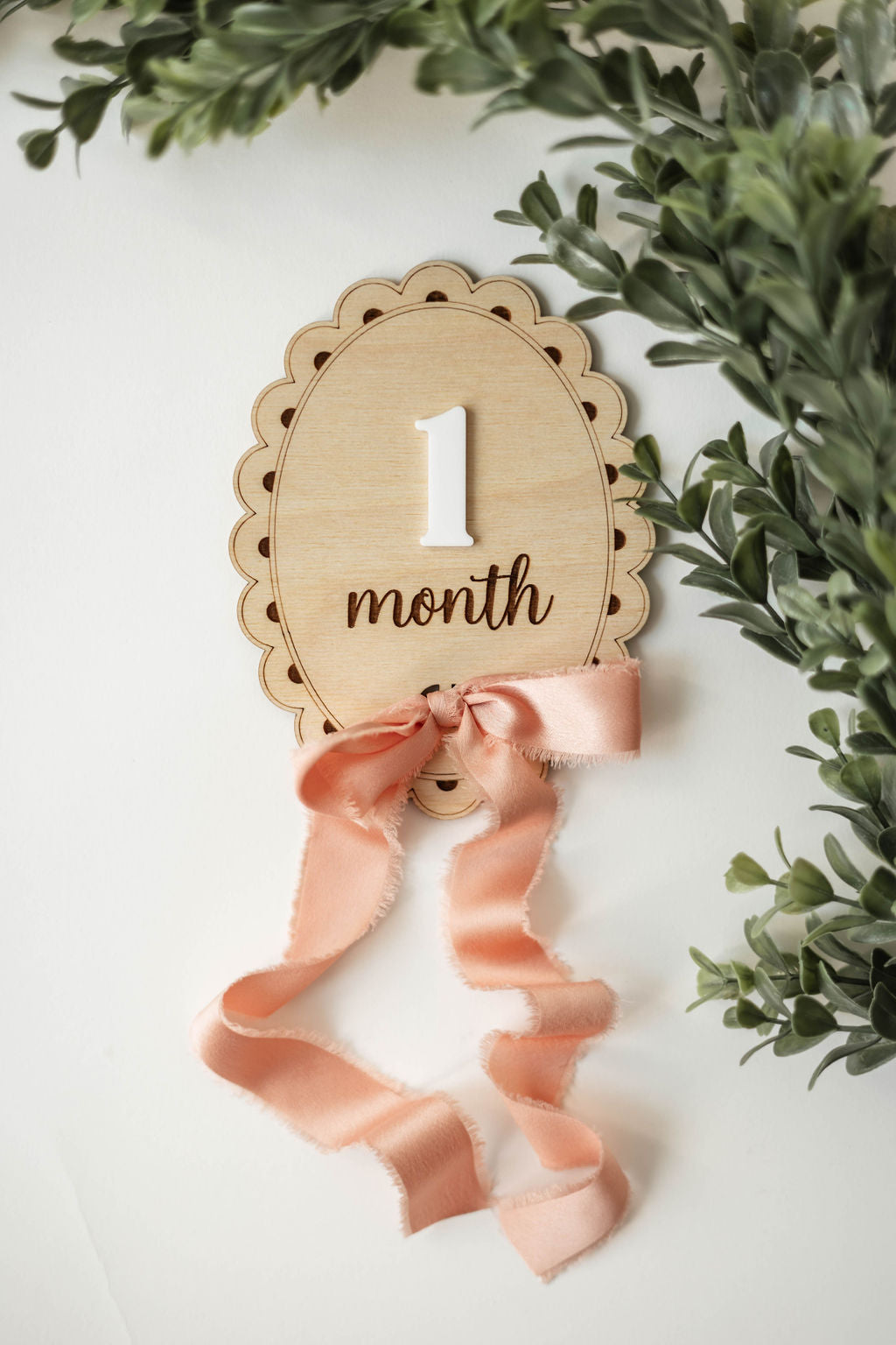 Interchangeable Wooden Scalloped Oval Monthly Milestone Markers With Bow
