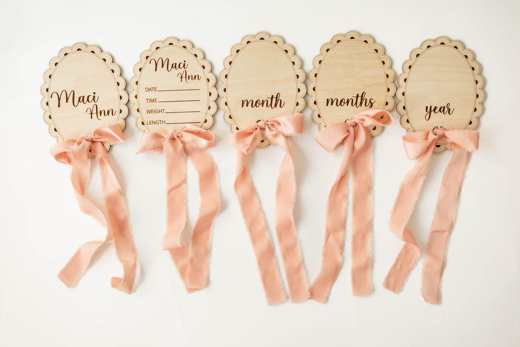 Interchangeable Wooden Scalloped Oval Monthly Milestone Markers With Bow