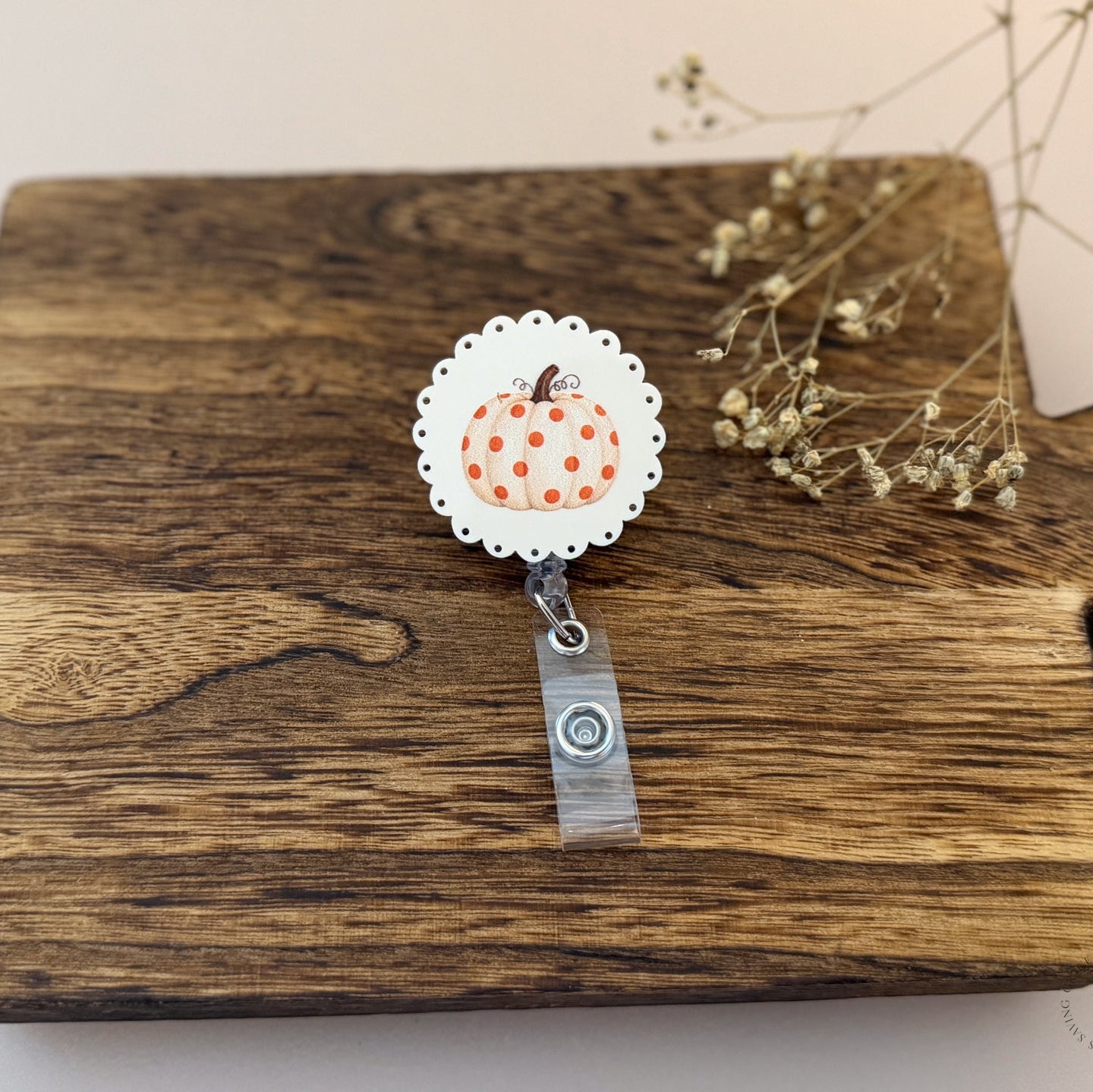 Vintage Pumpkin Badge Reel