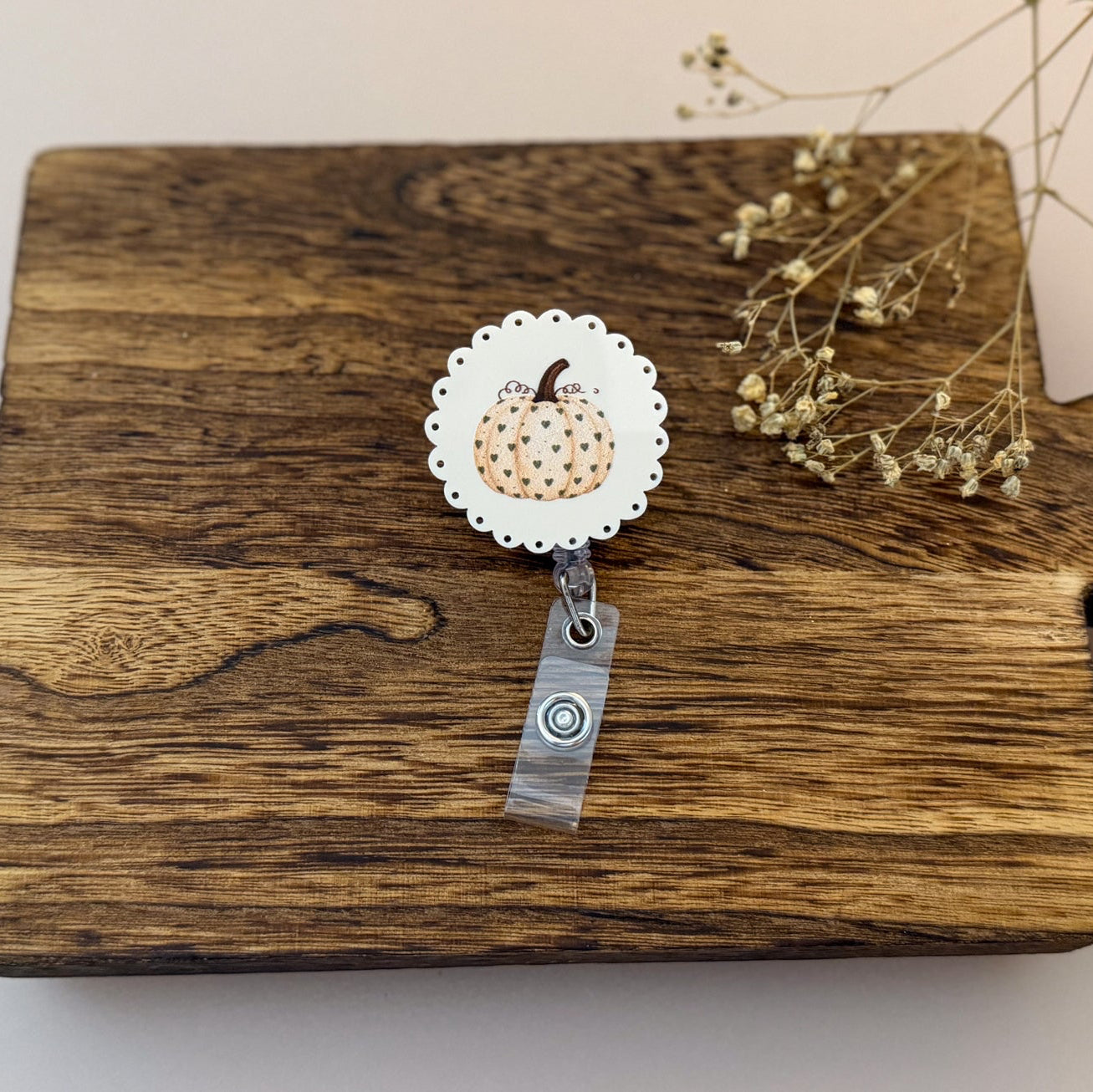 Vintage Pumpkin Badge Reel