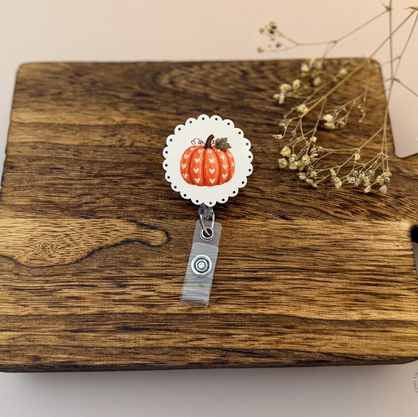 Vintage Pumpkin Badge Reel