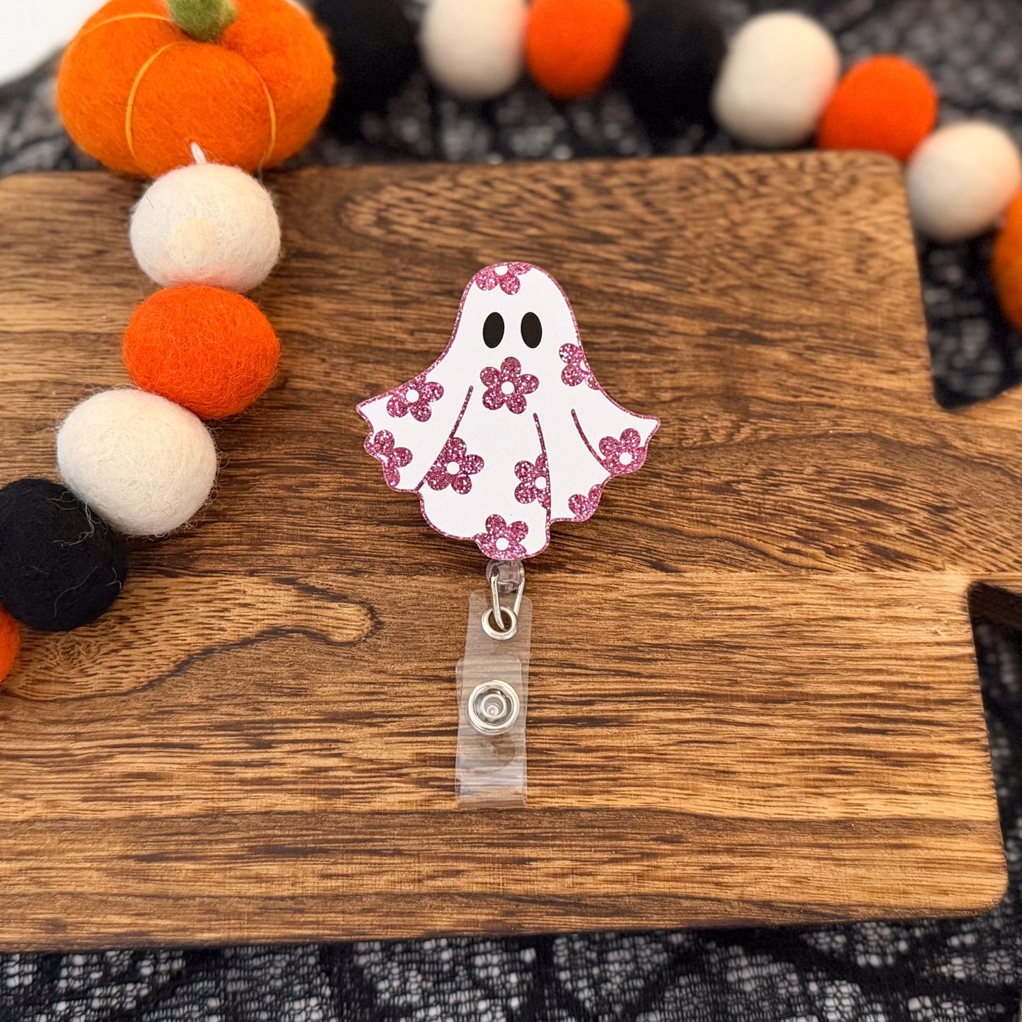 Daisy Glitter Ghost Badge Reel