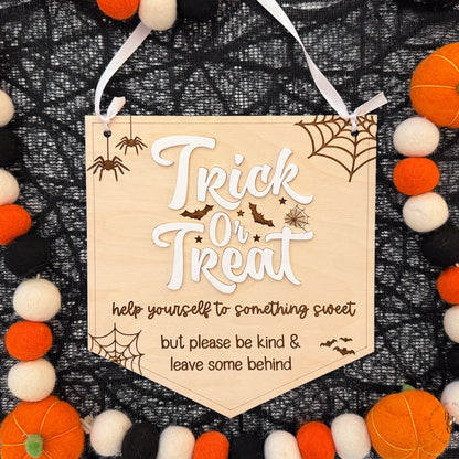 Trick or Treat Candy Bucket Sign