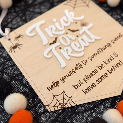 Trick or Treat Candy Bucket Sign