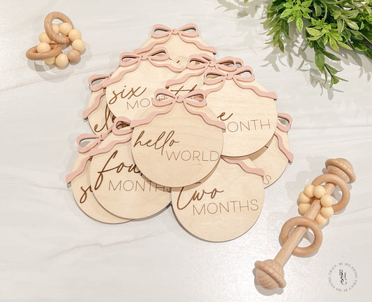 Bow Wooden Monthly Milestone Discs For Baby Photos