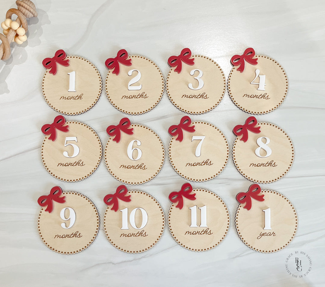 Bow Wooden Monthly Milestone Discs For Baby Photos