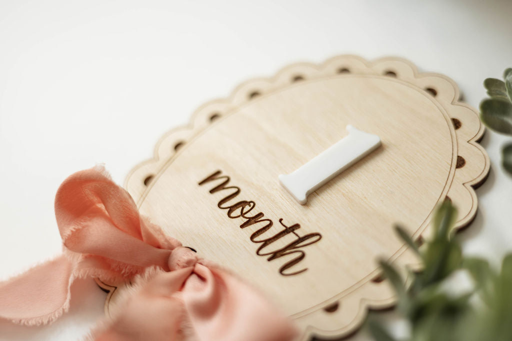 Interchangeable Wooden Scalloped Oval Monthly Milestone Markers With Bow