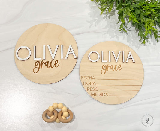 Wooden Baby Announcement Sign With Birth Stats + Nameplate Sign in Spanish