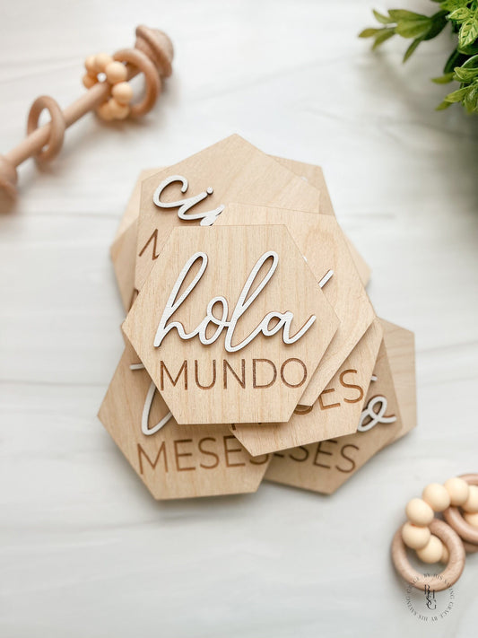 Spanish 3D Hexagon Wooden Monthly Milestone Discs For Baby Photos + Matching Nameplate